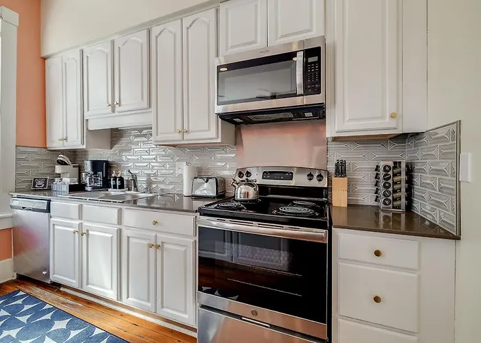 Cozy Home In Downtown Close To Forsythe Park