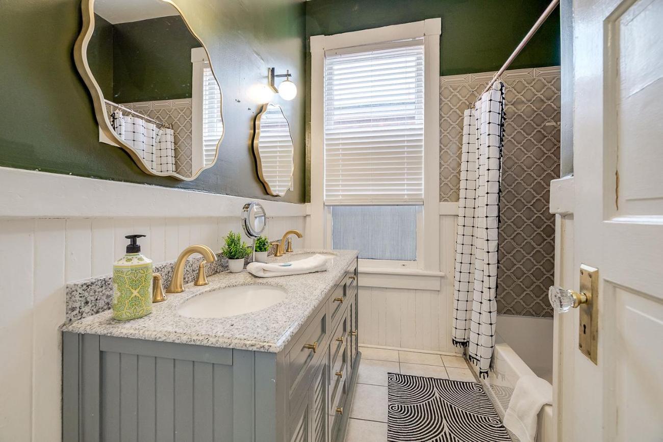 Cozy In Downtown Close To Forsythe Park *
