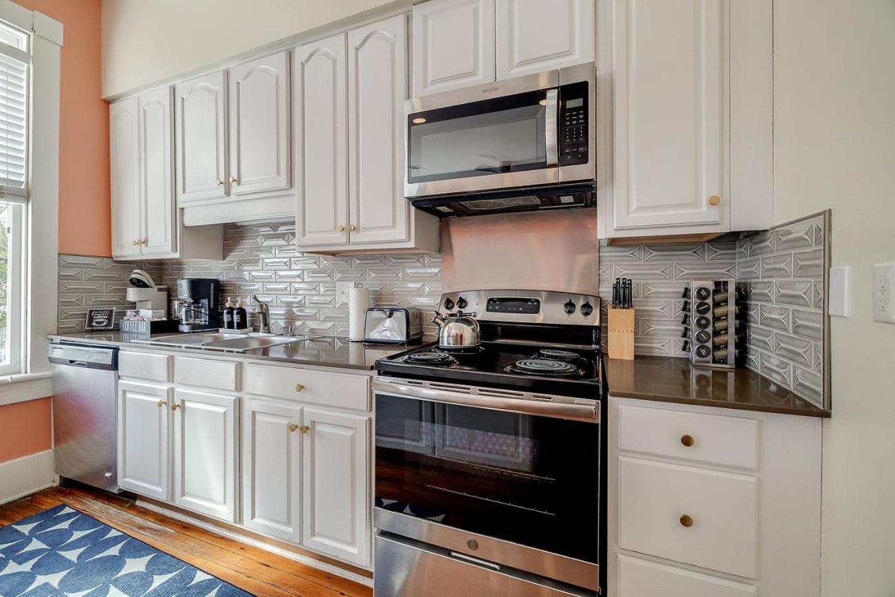 Cozy In Downtown Close To Forsythe Park Apartment *
